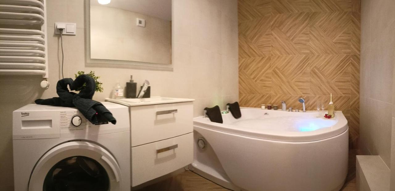 דירות ראדום Apartament Z Sauna I Jacuzzi מראה חיצוני תמונה