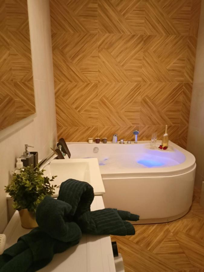 דירות ראדום Apartament Z Sauna I Jacuzzi מראה חיצוני תמונה