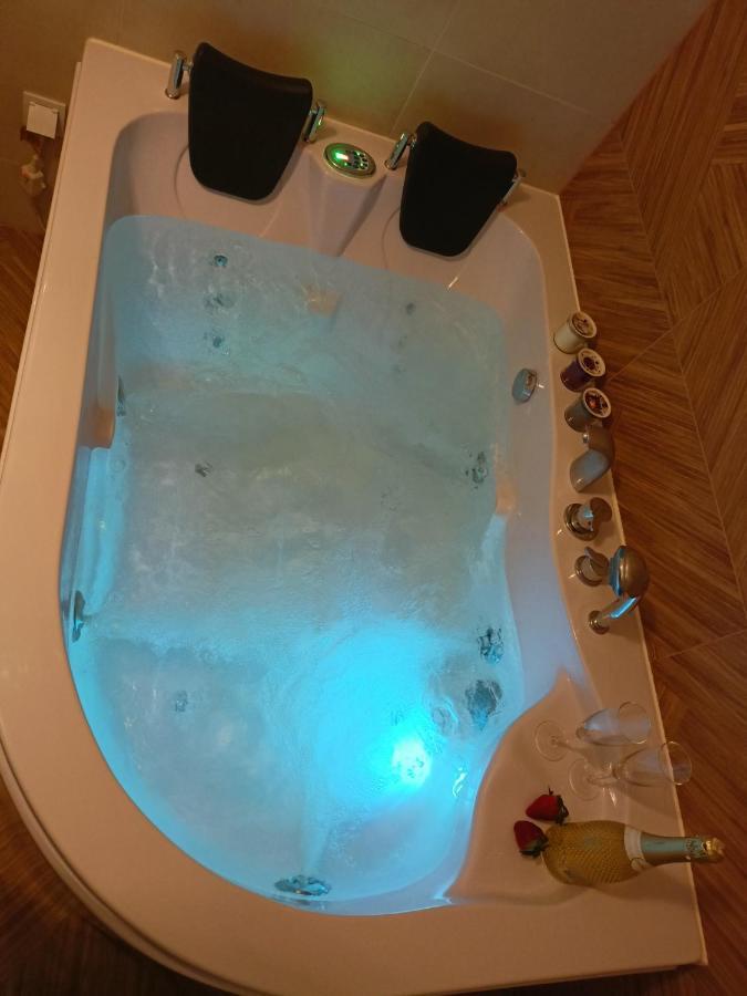 דירות ראדום Apartament Z Sauna I Jacuzzi מראה חיצוני תמונה