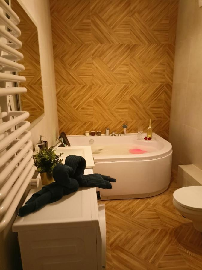 דירות ראדום Apartament Z Sauna I Jacuzzi מראה חיצוני תמונה